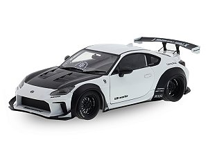 Toyota GR86 Liberty Walk Body Kit 2024 1:18 Solido Branco