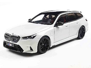 BMW M5 Touring 2025 1:18 Solido Branco