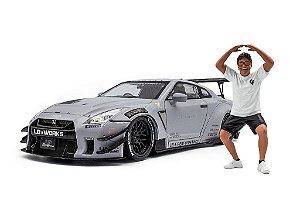 Nissan GT-R (R35) Liberty Walk Body Kit Type 2.0 2024 + Kato San Figure 1:18 Solido