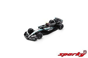 Fórmula 1 Mercedes AMG Petronas F1 Team W15 GP Bahrain Lewis Hamilton 2024 1:64 Spark