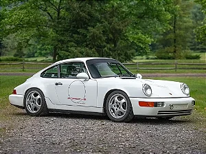 *** PRÉ-ORDER *** Porsche 911 [964] Carrera Cup USA Edition 1992 1:18 GT Spirit Branco