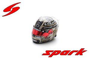 Capacete George Russell GP China 2025 Mercedes AMG PETRONAS F1 Team 1:5 Spark