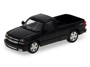 Chevrolet Silverado 2006 1:64 PARA64 Preto