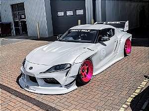 Toyota GR Supra LIBERTY WALK Body Kit 2025 1:18 Solido Branco