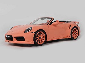 Porsche 911 Turbo S Cabriolet BRABUS 900 2024 1:18 GT Spirit Peetch Pink