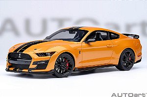 Ford Mustang Shelby GT500 1:18 Autoart Laranja