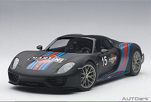 Porsche 918 Spyder Weissach Package Martini 1:18 Autoart