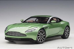 Aston Martin DB11 1:18 Autoart Verde