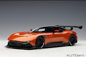 Aston Martin Vulcan 1:18 Autoart Laranja