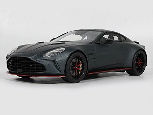 *** PRÉ-ORDER *** Aston Martin Vantage 2026 1:18 GT Spirit Cinza