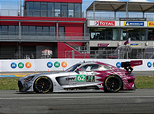 *** PRÉ-ORDER *** Mercedes AMG LMGT3 Team QATAR by IRON LYNX 24Hs Le Mans 2026 1:64 Spark QTD3