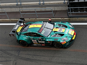 *** PRÉ-ORDER *** Aston Martin Vantage AMR GT3 EVO No.700 Comtoyou Racing 24H SPA 2026 1:64 Spark QTD3