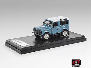 *** PRÉ-ORDER *** Land Rover Defender Works V8 70th Edition 1:64 LCD Models Azul QTD3