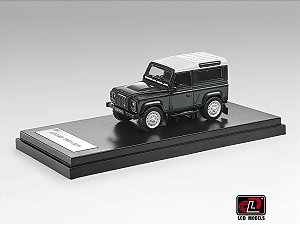 *** PRÉ-ORDER *** Land Rover Defender Works V8 70th Edition 1:64 LCD Models Verde QTD3