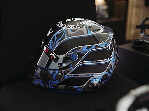 Capacete Cadillac F1 Team Valtteri Bottas 2026 1:5 Spark