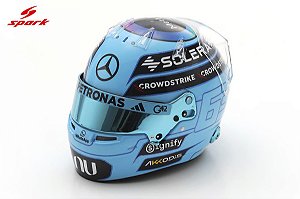 Capacete Mercedes AMG PETRONAS F1 Team George Russell 2026 1:5 Spark