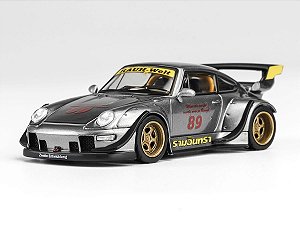 *** PRÉ-ORDER *** RWB 993 1:64 MOTORHELIX Prata QTD3