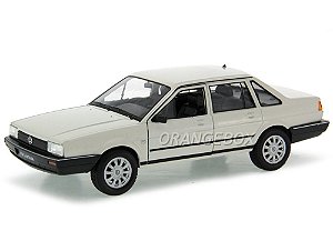 Volkswagen Santana 1:24 Welly Creme