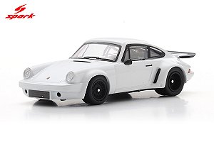 *** PRÉ-ORDER *** Porsche 911 3.0 RSR 1:64 Spark Branco QTD3