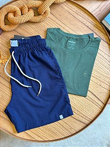 Kit Shorts Linho Marinho + Camiseta Cotton Pima Verde Musgo Bruder
