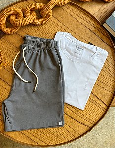 Kit Shorts Linho Chumbo + Camiseta Cotton Pima Branca Bruder