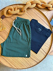 Kit Shorts Linho Verde Musgo + Camiseta Cotton Pima Preta Bruder