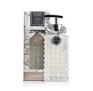 Sabonete Líquido Clássica 250ml Sândalo e Cassis