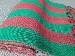 Manta Sofá Algodão Tear Solteiro Listrada Verde e Vermelho 1,40x2,20m