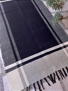 Tapete Tear Fio Malha Dupla-face Preto e Cru 0,80x1,45m