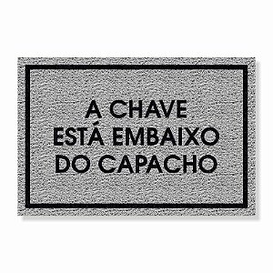 CAPACHO A CHAVE ESTÁ EMBAIXO