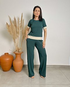 Conjunto: Blusa Baby C/ Punhos Em Cor, E Calça C/ Cós Reto E Faixa Lateral Em Cor - Slim e Plus Size