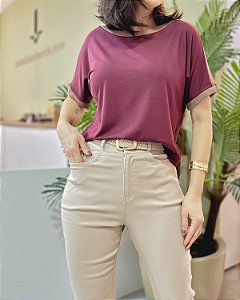 Blusa C/ Detalhe Em Cor No Ombro E Gola - Slim e Plus Size