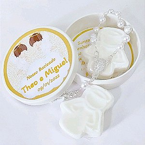 Sabonete Mini Anjo com Mini Terço na Latinha Branca