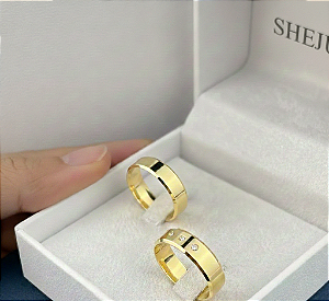 Par de Alianças Chanfradas Dubai Ouro 18k 5mm 12 gramas