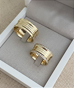 Par de Alianças Amsterdam Ouro 18k 8mm 25 Gramas