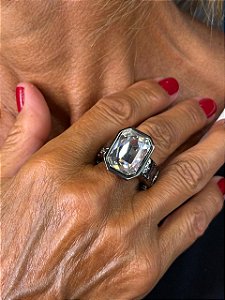 Anel Ajustável Metal Negro e Cristal Retangular