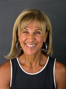 Brinco Bold Arch Silver – Design Arquitetural & Leveza