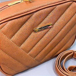 Bolsa Gaia - cor caramelo com metais dourados - pronta entrega