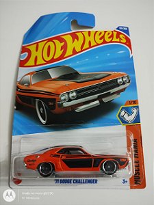 Hot Wheels 71 Dodge Challenger