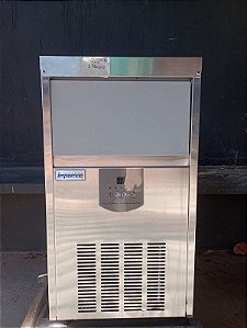 Máquina de Gelo Cubo TH50 Prata – Até 38 Kg/dia semi nova