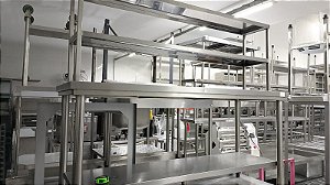 Mesa inox com duas prateleiras 180x60x150 semi nova