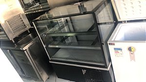Vitrine Refrigerada 100x60x120 semi nova