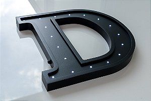 Letra D Luminosa em MDF com LED - Crie um Quarto dos Sonhos