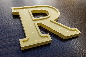 Letra R Luminosa em MDF com LED - Charme para Quartos Infantis.