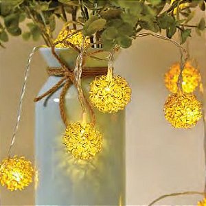 Luz de Natal Cordão 20 Bolas Esfera Metal Dourada 20 Leds Warm Bivolt 4,0 Mts