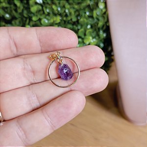 Pingente Argola Ametista - "Intuição, Conexão, Espiritualidade e Eleva a Vibração" - Semijoia