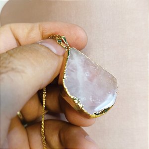 Pingente Chapa Quartzo Rosa - "Amor Próprio, Perdão e Gratidão"