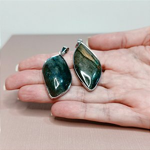 Pingente Labradorita Prateado - "Intuição e Proteção"