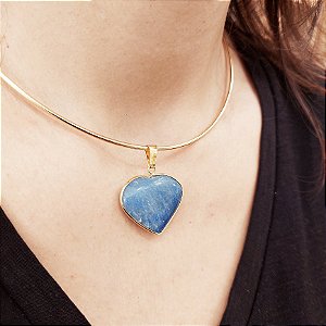 Pingente Coração Quartzo Azul 26mm. Pedras Naturais Banhado a Ouro
