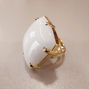 Anel Quadrado Quartzo Branco  25x25mm. Pedras Naturais. Banhado a Ouro